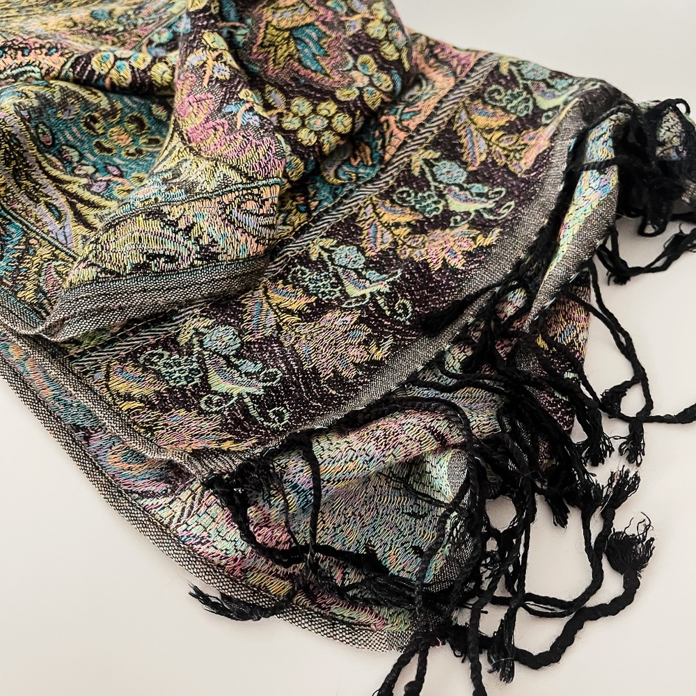 Preowned Mixed Olive & Black Tone Pashmina Women's Scarf 70% Pashmina 30% Silk